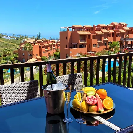 Apartman Sea View Penthouse With Hot Tub - Casa Bella Vista, Buenas Noches , Estepona